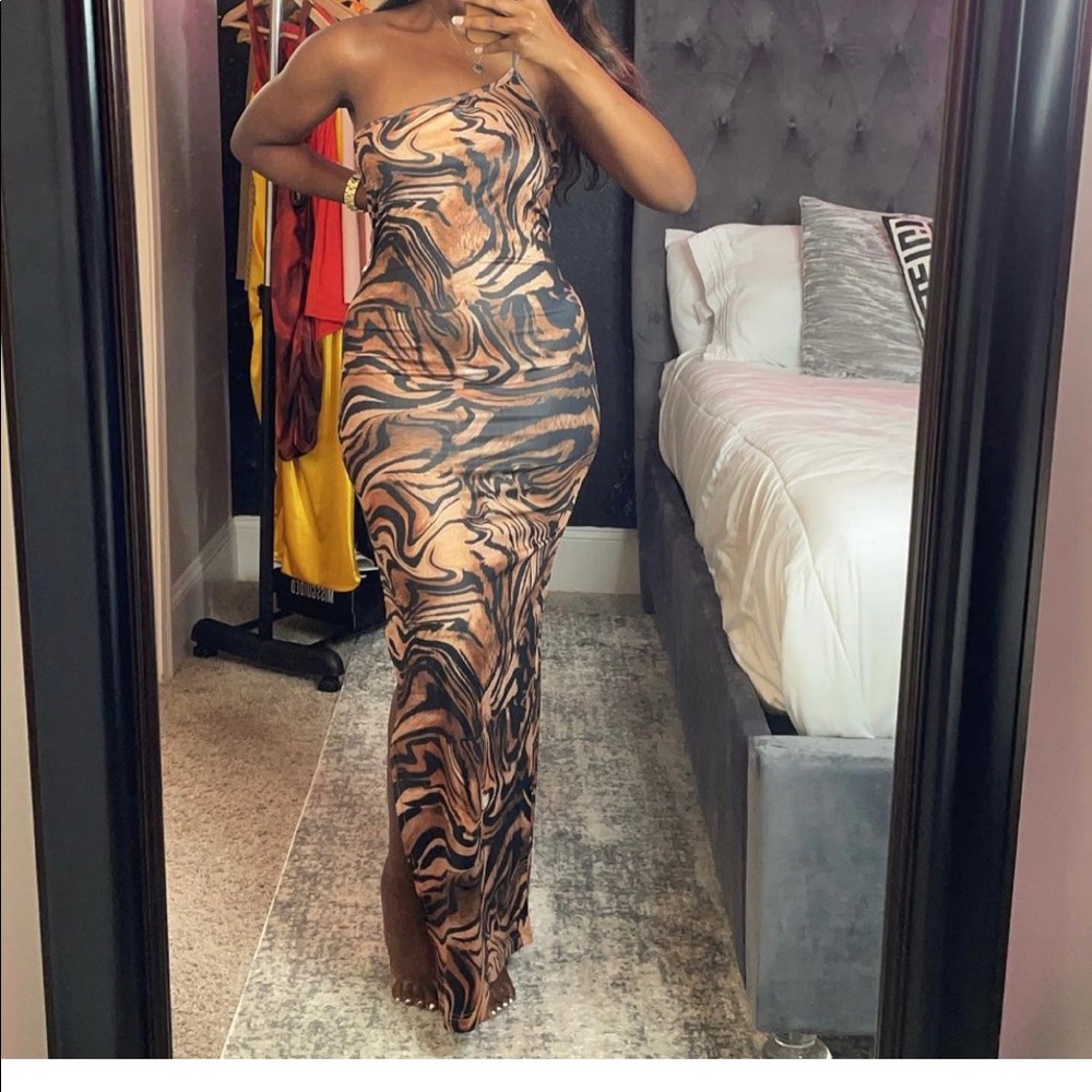 One Shoulder Tiger Print Dress